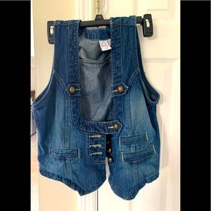 Jean Vest